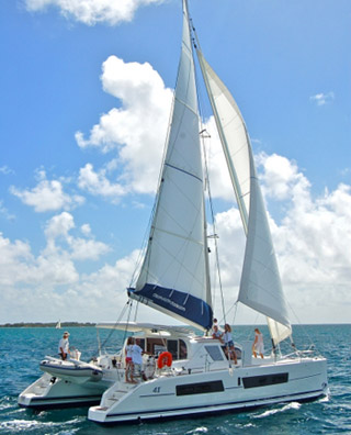 Bateau de type catamaran